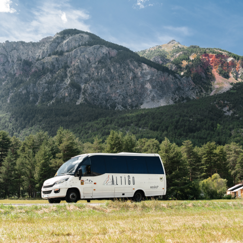 Autocars Altigo dans la vallée de la Clarée