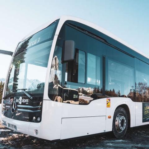e-citaro aux 2 Alpes en hiver